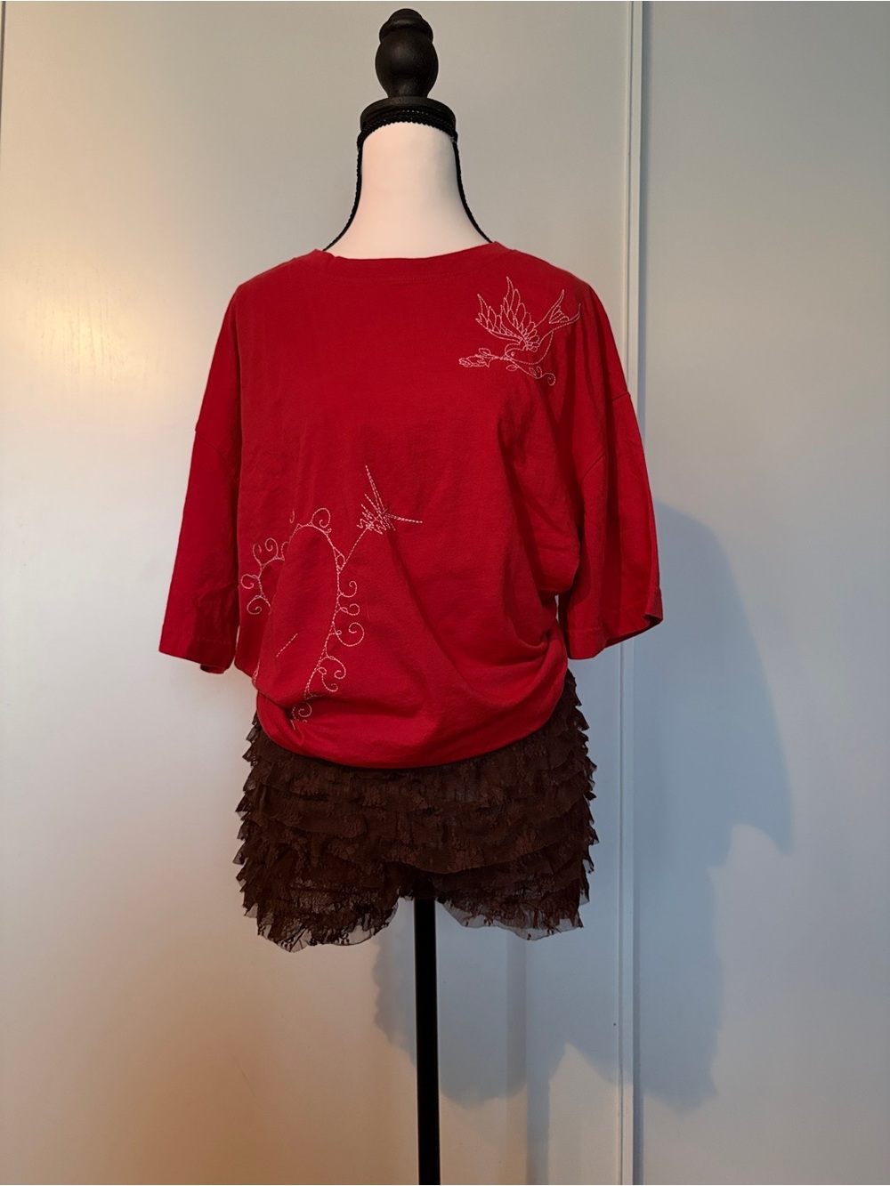 FREE PEOPLE Ragabond More Amore
Embroidered Tee